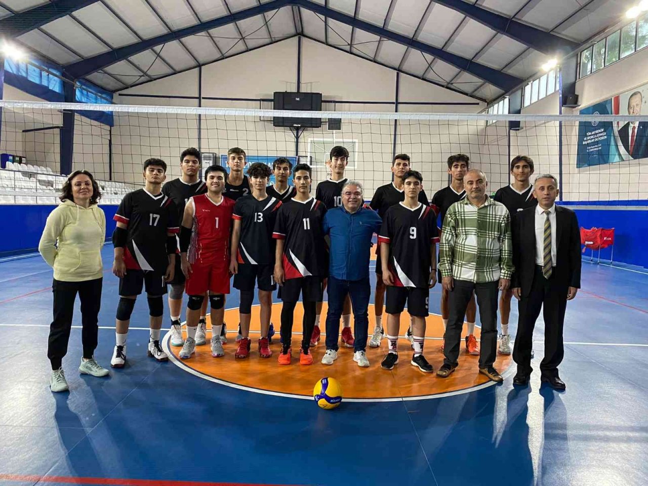 Hayallerimiz var diye yola çıktılar, Türkiye şampiyonu olma yolunda yarı finale yükseldiler