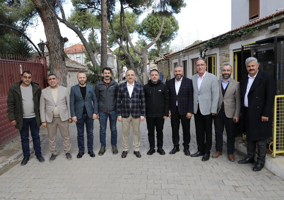 AK Partili Sürekli’den 6’lı masaya adaylık göndermesi
