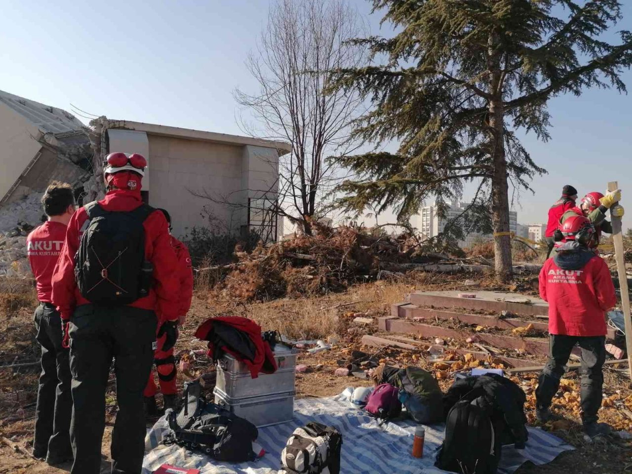 AKUT, deprem sonrası arama kurtarma tatbikatı düzenledi