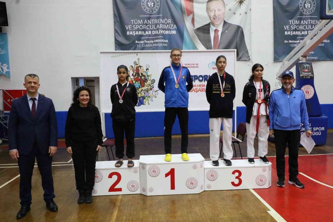 Demir ayakların mücadelesi nefes kesti