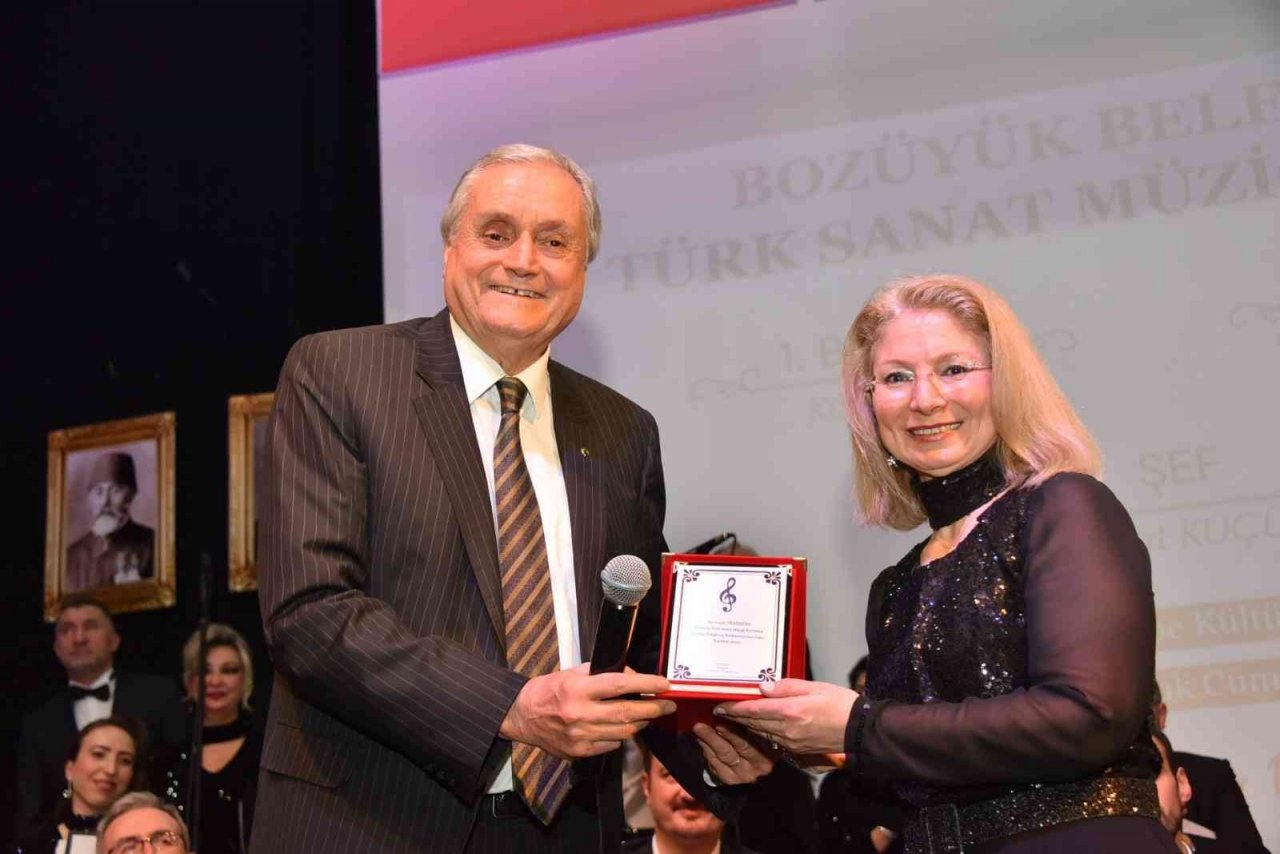 Bozüyük Belediyesi TSM Korosundan muhteşem konser