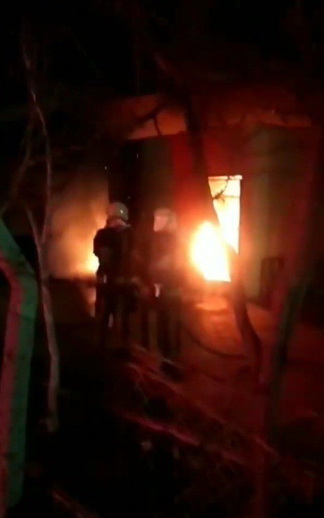 Denizli’de işyeri alev alev yandı