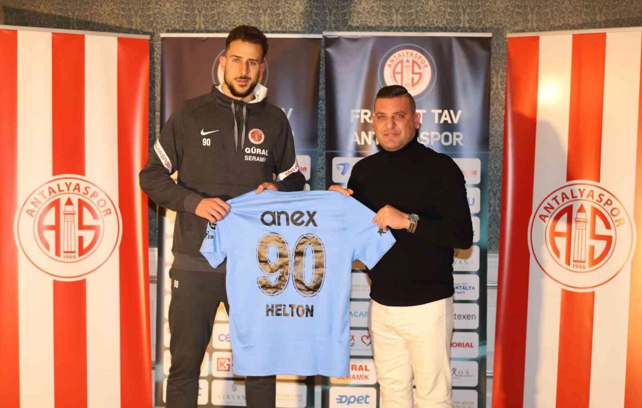Helton Leite Antalyaspor’da