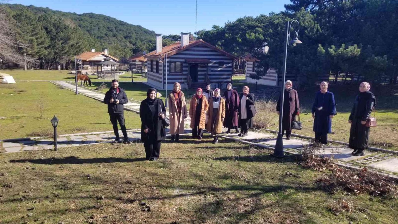 Manisalı gençler Spil Dağını yakından tanıma fırsatı buldu