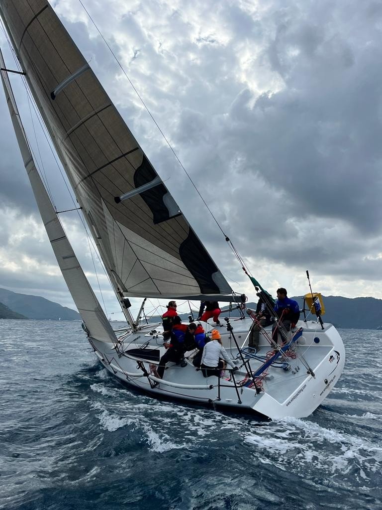 Marmaris’te yat yarışlarının ilk günü tamamlandı