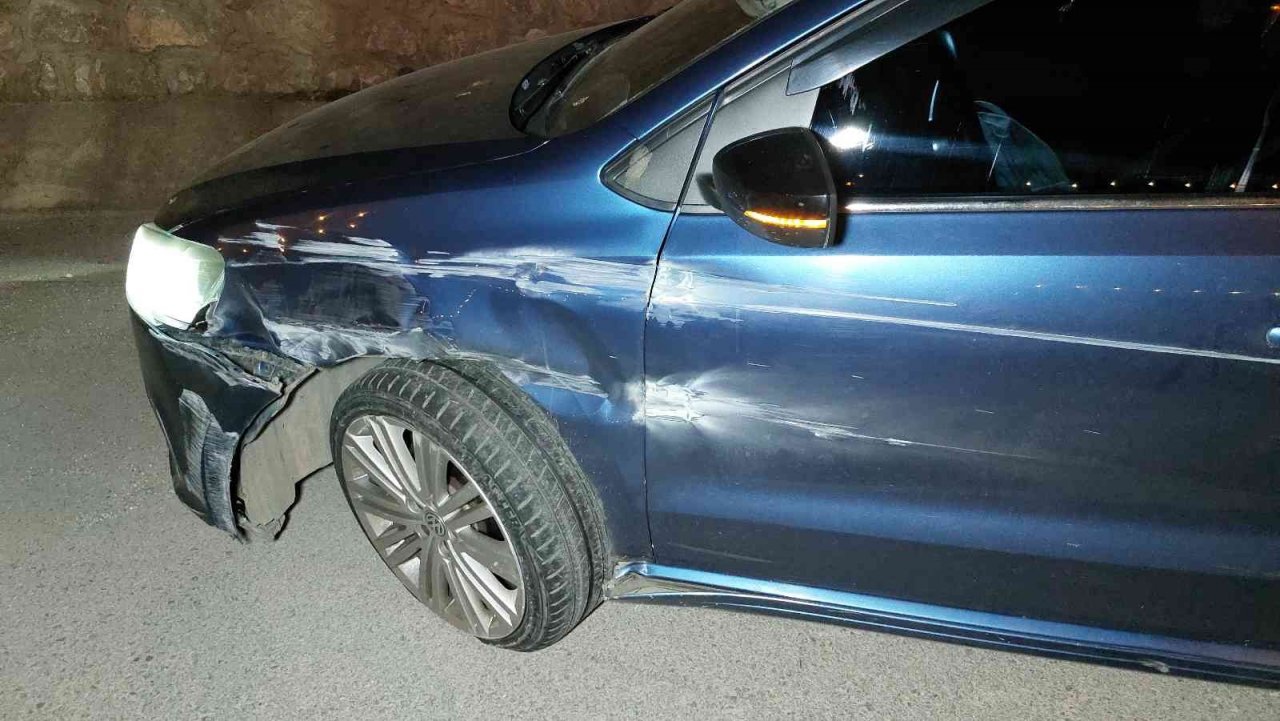 Samsun’da otomobil bariyere çarptı: 1 yaralı