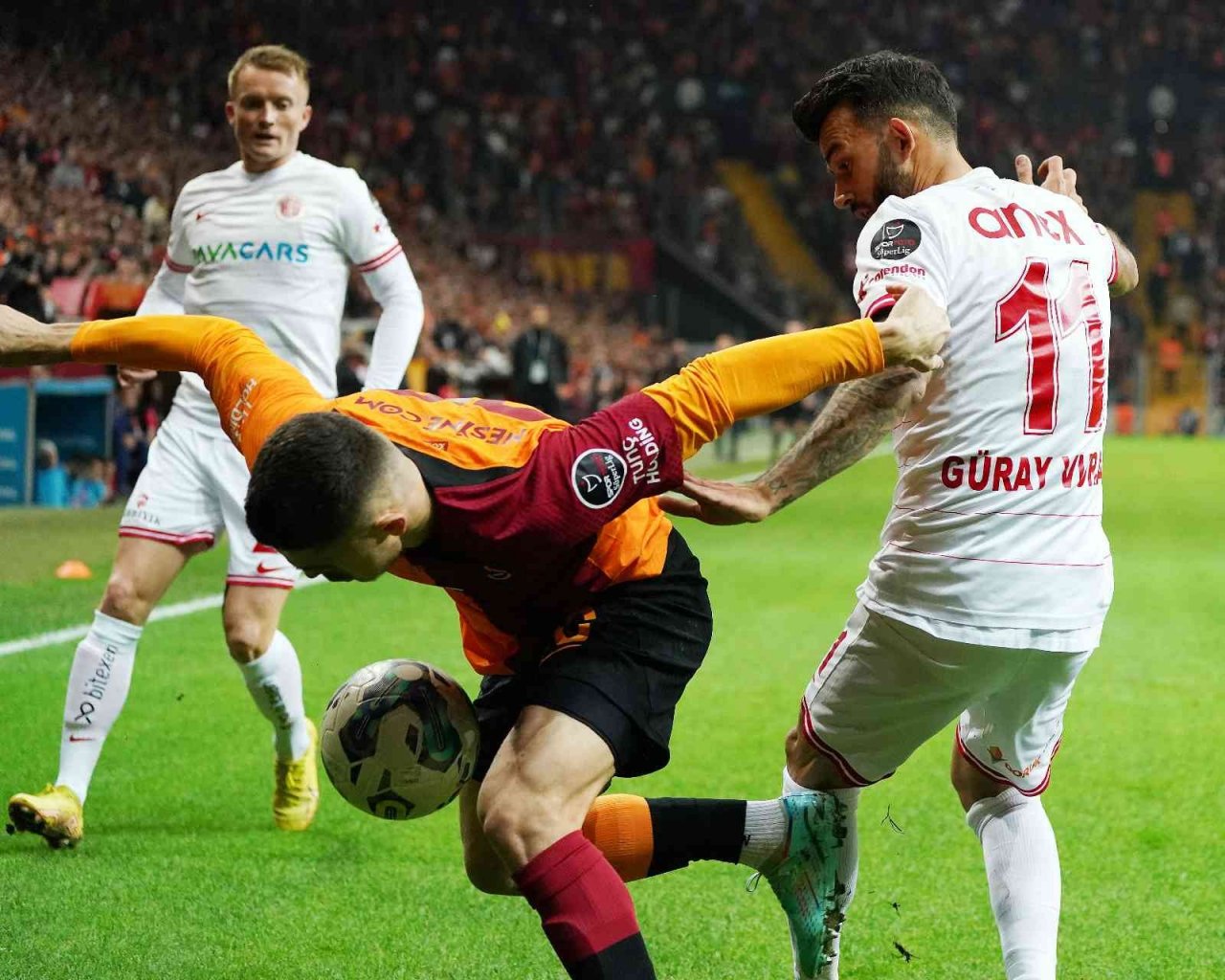 Spor Toto Süper Lig: Galatasaray: 0 - Antalyaspor: 0 (Maç devam ediyor)