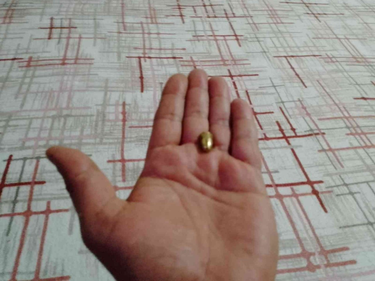 Yorgun mermi çocukların oynadığı bahçeye düştü