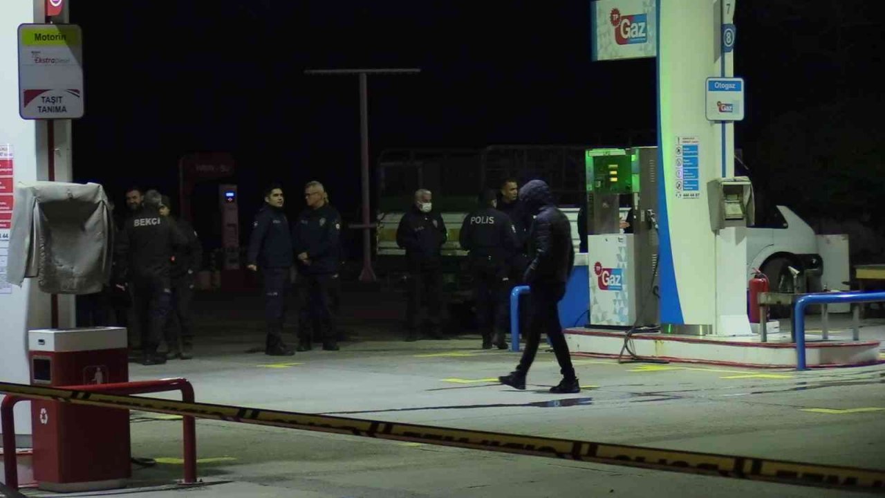Adana’da akaryakıt istasyonuna kalaşnikoflu saldırı: 1 ölü