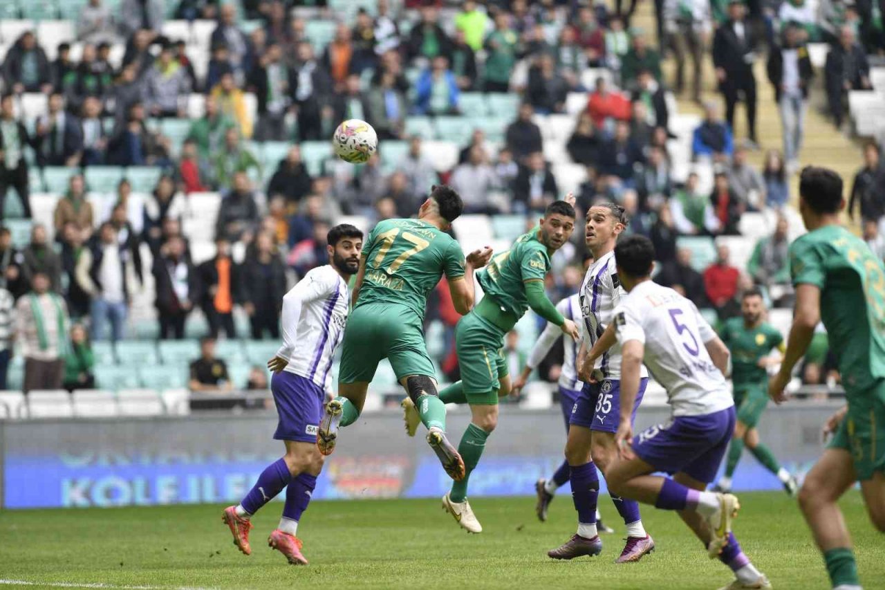 TFF 2. Lig: Bursaspor: 1 - Afyonspor: 1