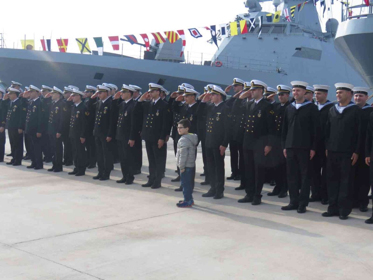 TCG BURGAZADA Gemisi İzmir Foça’da törenle karşılandı