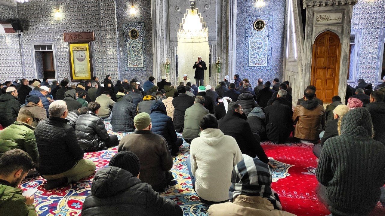 Kur’an-ı Kerim yakılmasına Şanlıurfa’dan sert tepki