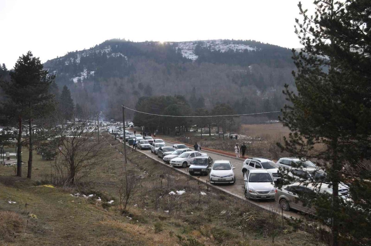 Abant Tabiat Parkı’nda yarıyıl tatili yoğunluğu