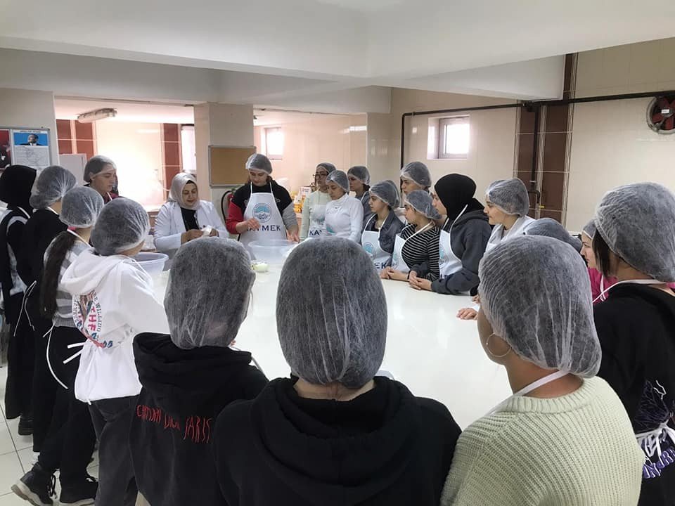 Büyükşehirin Ödüllü Projesi Değer Gençlik’te Ara Tatil Etkinlikleri