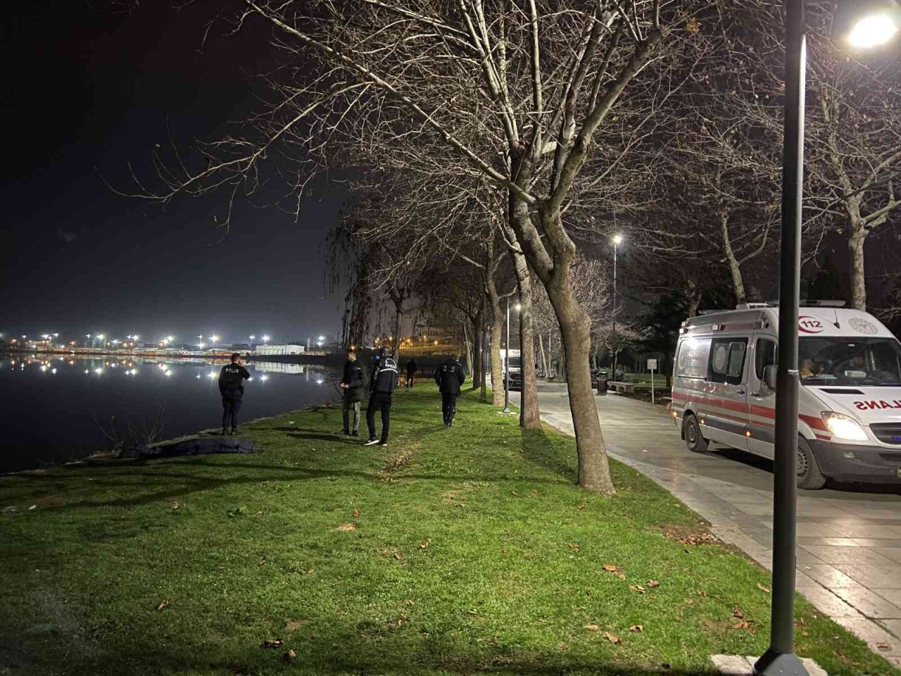 Küçükçekmece Gölü’nde şüpheli ölüm