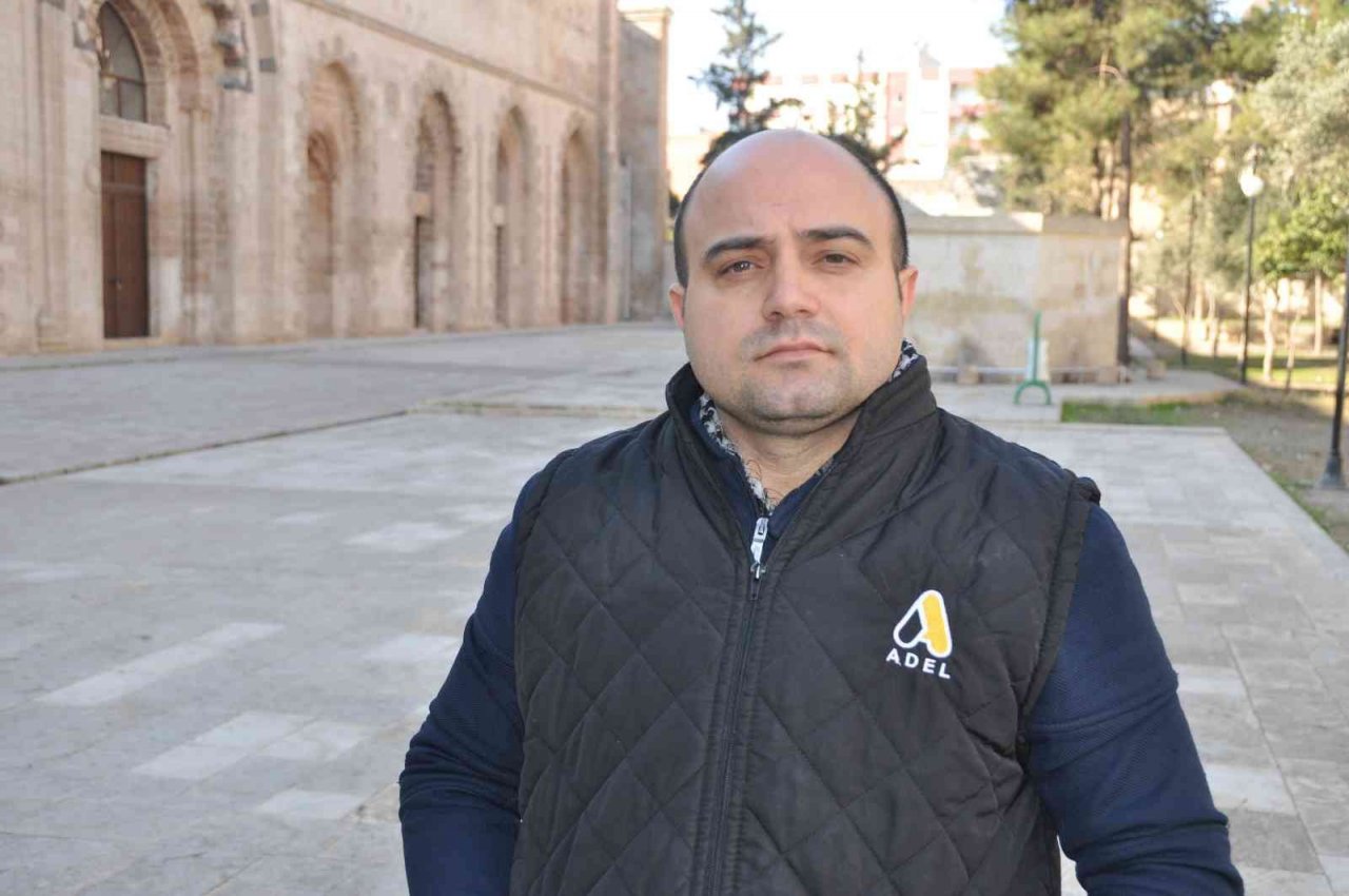 Mardinlilerden 8 milyon liraya restore edilen tarihi camideki avlunun ve tuvaletin pis haline tepki