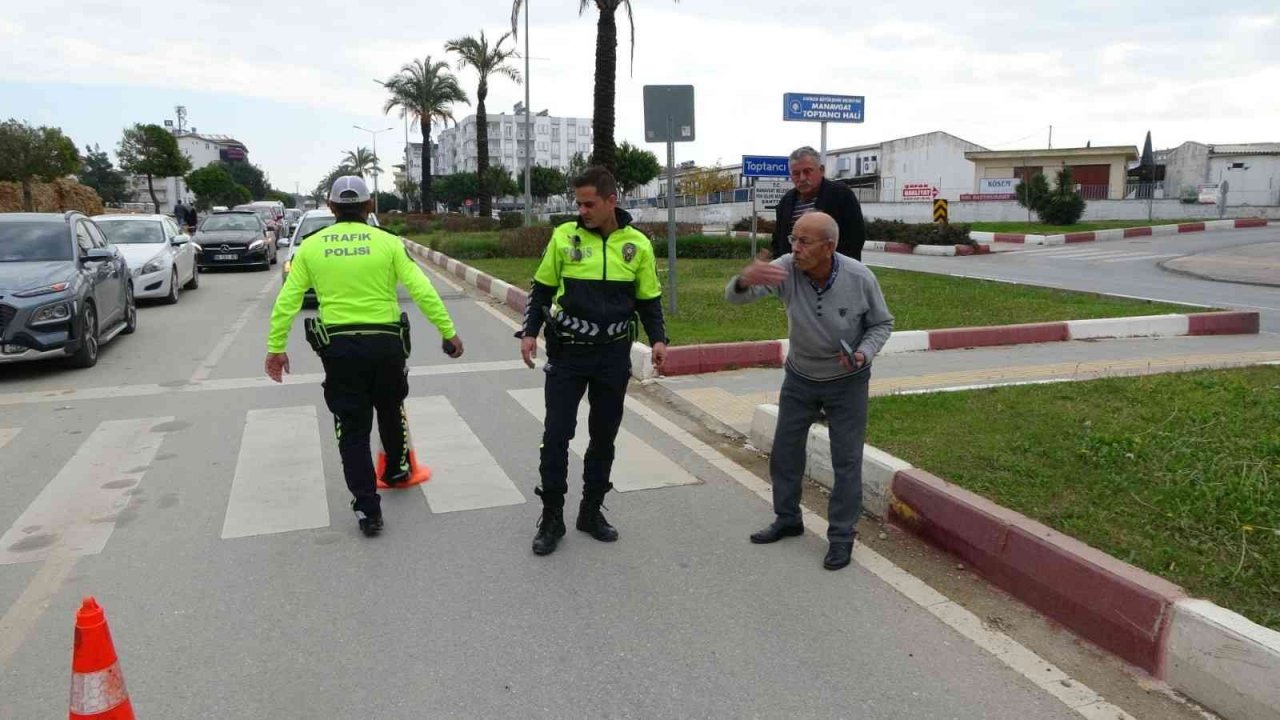 Otomobilin çarptığı bisikletli ölümden döndü, sürücü kaza anını soğukkanlılıkla anlattı