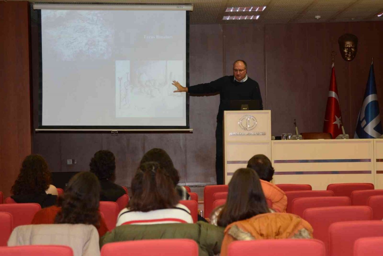 Tarih Kulübü’nden "Frig Başkentine Yolculuk” semineri