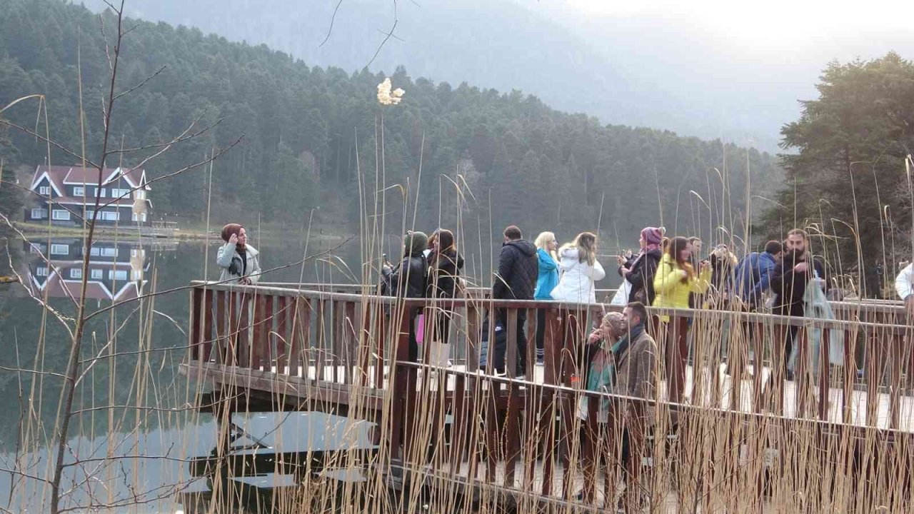 Bolu’nun incisi Gölcük, yarıyıl tatilinde ilgi odağı oldu
