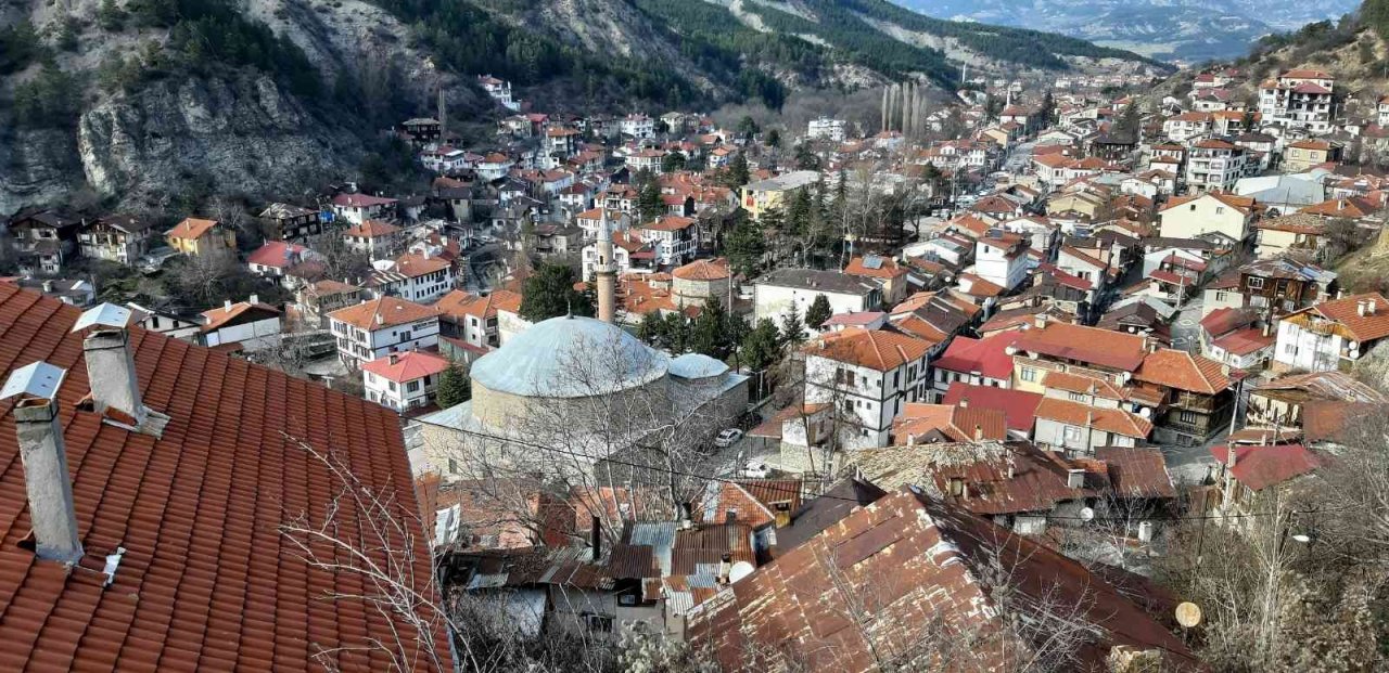 "Sakin şehir" ünvanlı Mudurnu, kültür turizmini sevenlerin ilgisini çekiyor