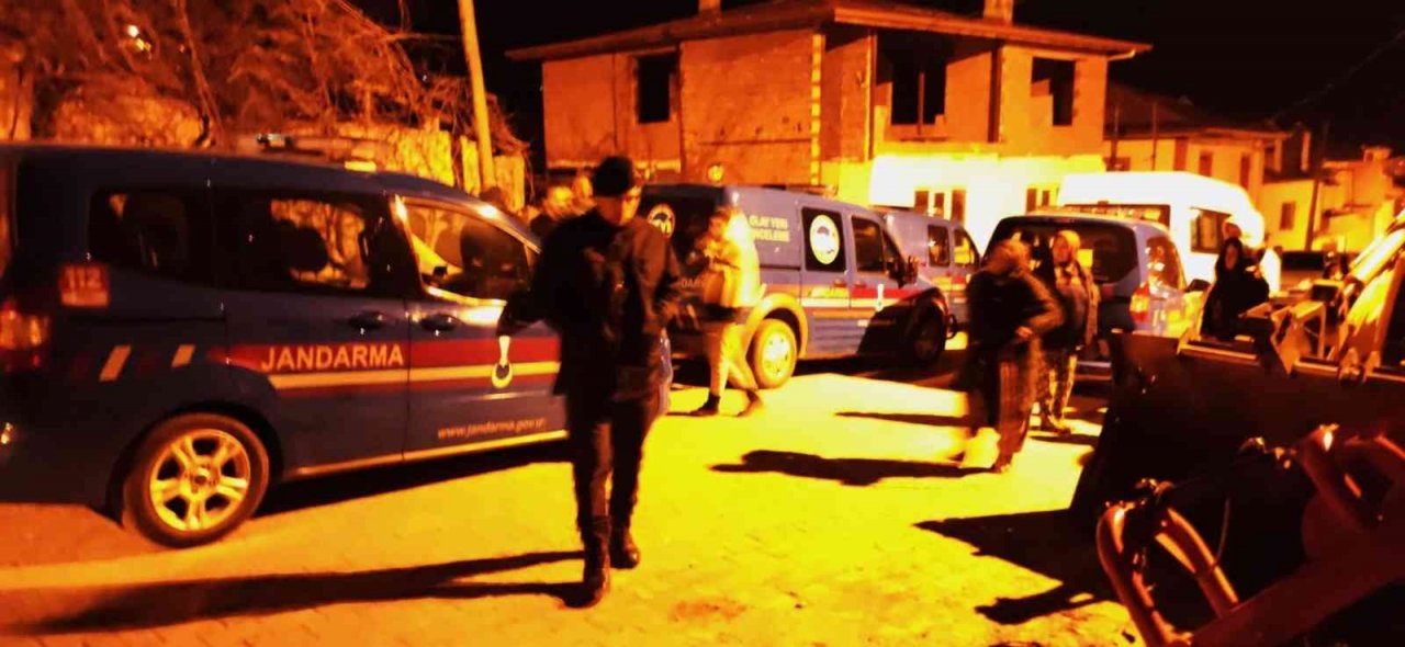 Hastaneden izinli geldiği evinde kardeşi tarafından ölü bulundu