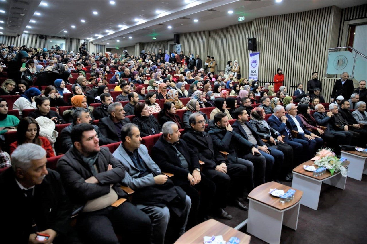 Diriliş Şairi Sezai Karakoç, Battalgazi’de anıldı