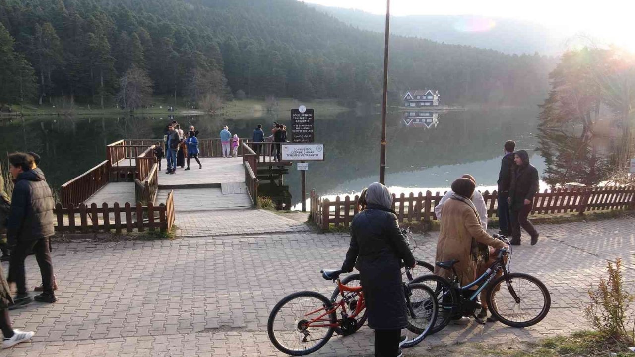 Bolu’nun incisi Gölcük, yarıyıl tatilinde ilgi odağı oldu
