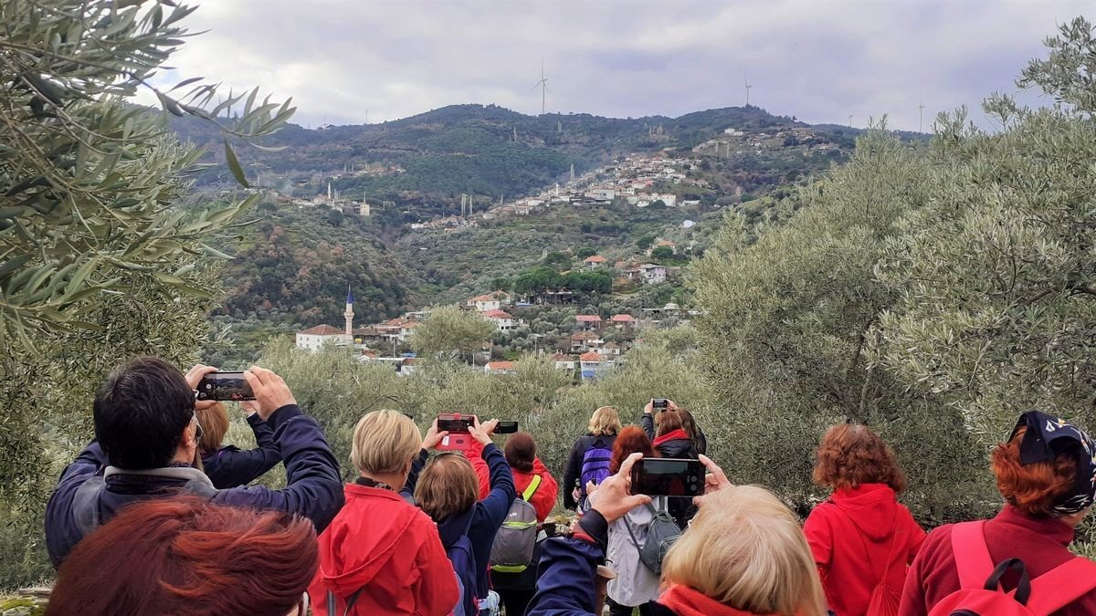 Aydınlı doğaseverler, Koçarlı dağlarını keşfetti