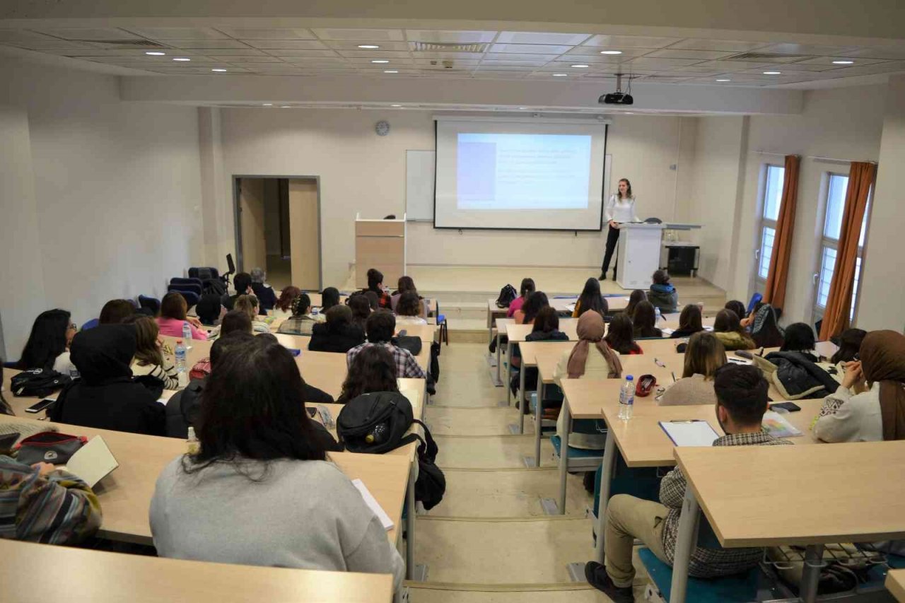 ESOGÜ’de Yabancı Dil Olarak Türkçe Öğretimi Sertifika Programı başladı