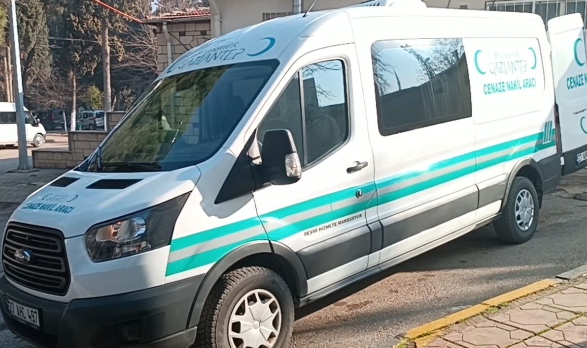 Karı-kocayı ölüm bile ayıramadı