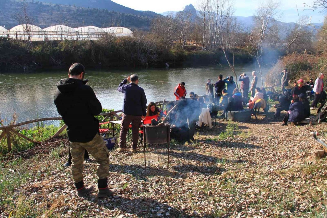 Doğa tutkunları 20 dereceyi bulan sıcaklığı kaçırmadı