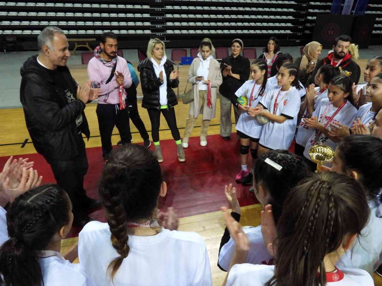 Hentbolde Kepez rüzgarı