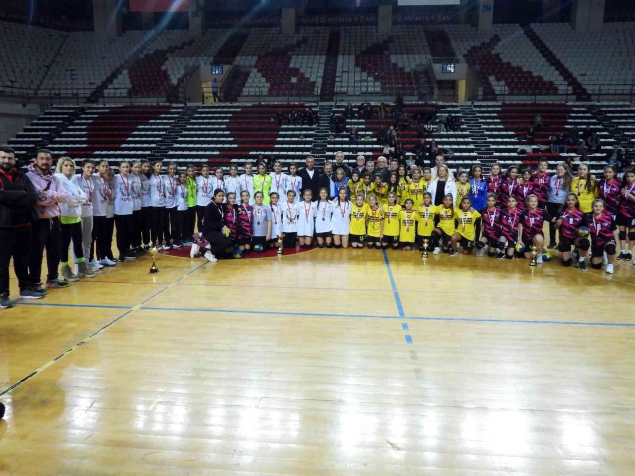 Hentbolde Kepez rüzgarı