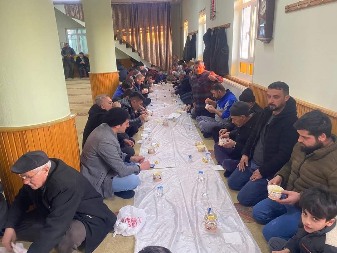 Tomarza’da Vatandaşlar Sabah Namazında Buluştu