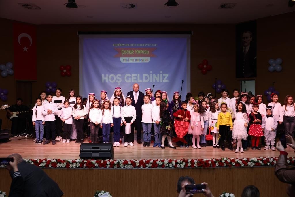 Keçiören Belediye Konservatuvarı Çocuk Korosundan yeni yıl konseri