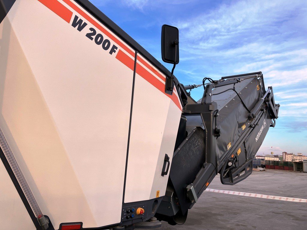 Başkan Çolakbayrakdar: "Kayseri’de ilk ve tek olan asfalt freeze aracını filomuza ekledik"