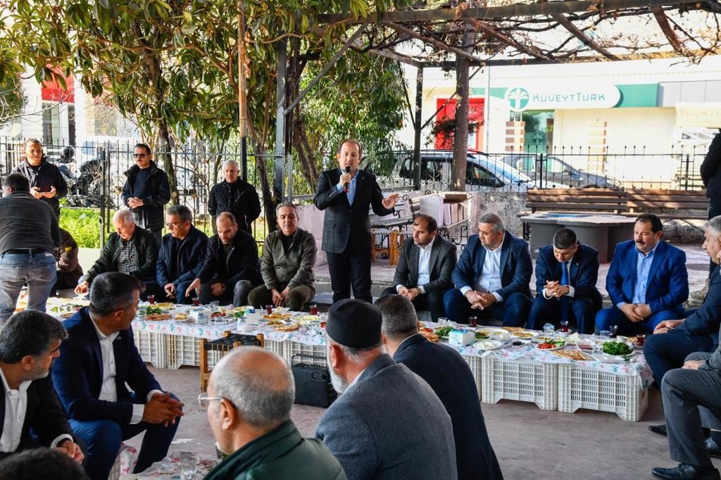 Vali Pehlivan, hal esnafıyla bir araya geldi