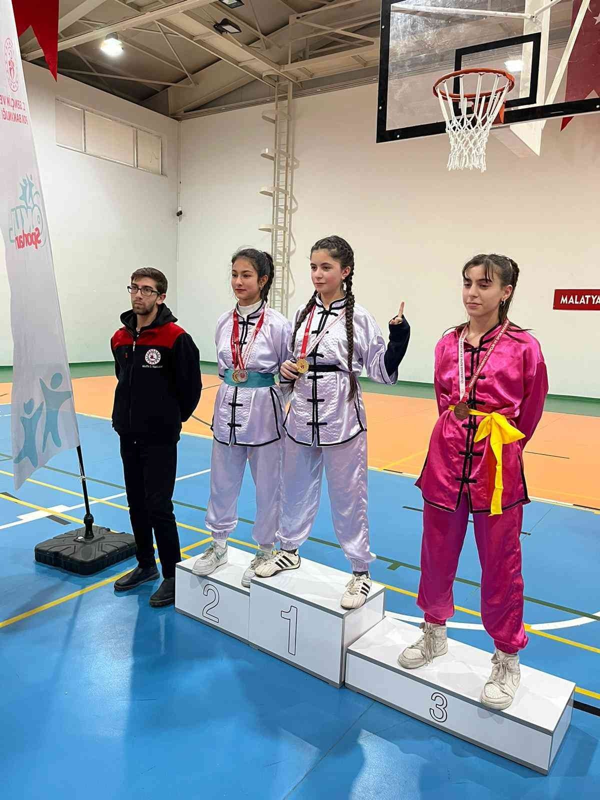 Gösteriyi şampiyonluk için yaptılar