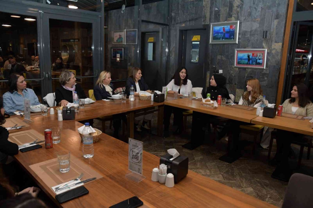 Akyüz: “Gençlerimize rehberlik etmeye hazırız”