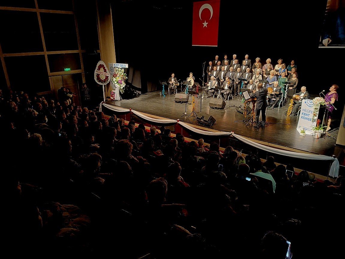 Sevgi ve Kardeşlik korosunda muhteşem konser