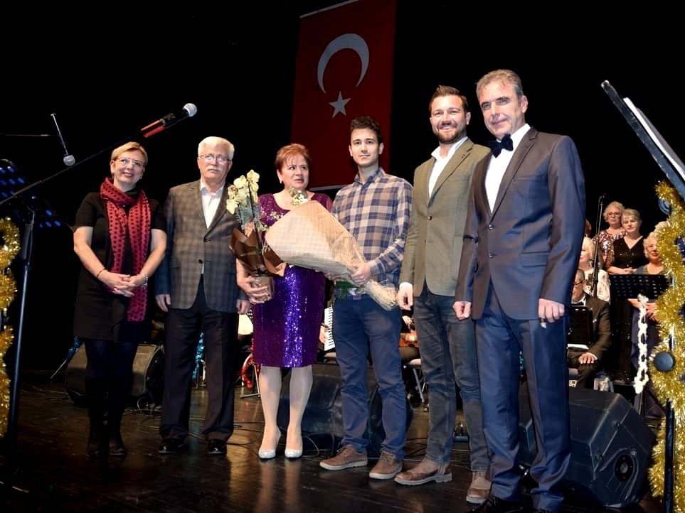 Sevgi ve Kardeşlik korosunda muhteşem konser