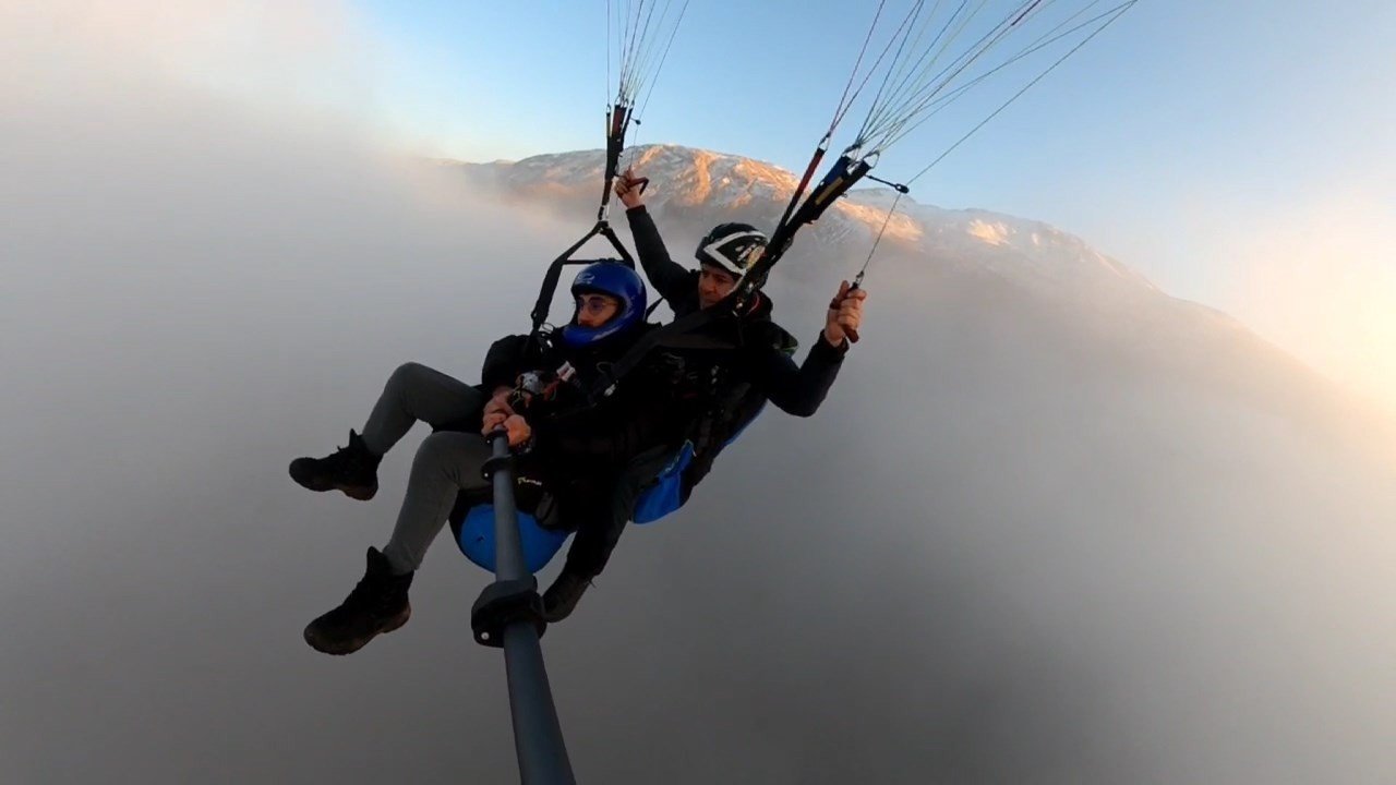 Siste kaybolan Hazar Gölü, yamaç paraşütçüleri tarafından havadan görüntülendi