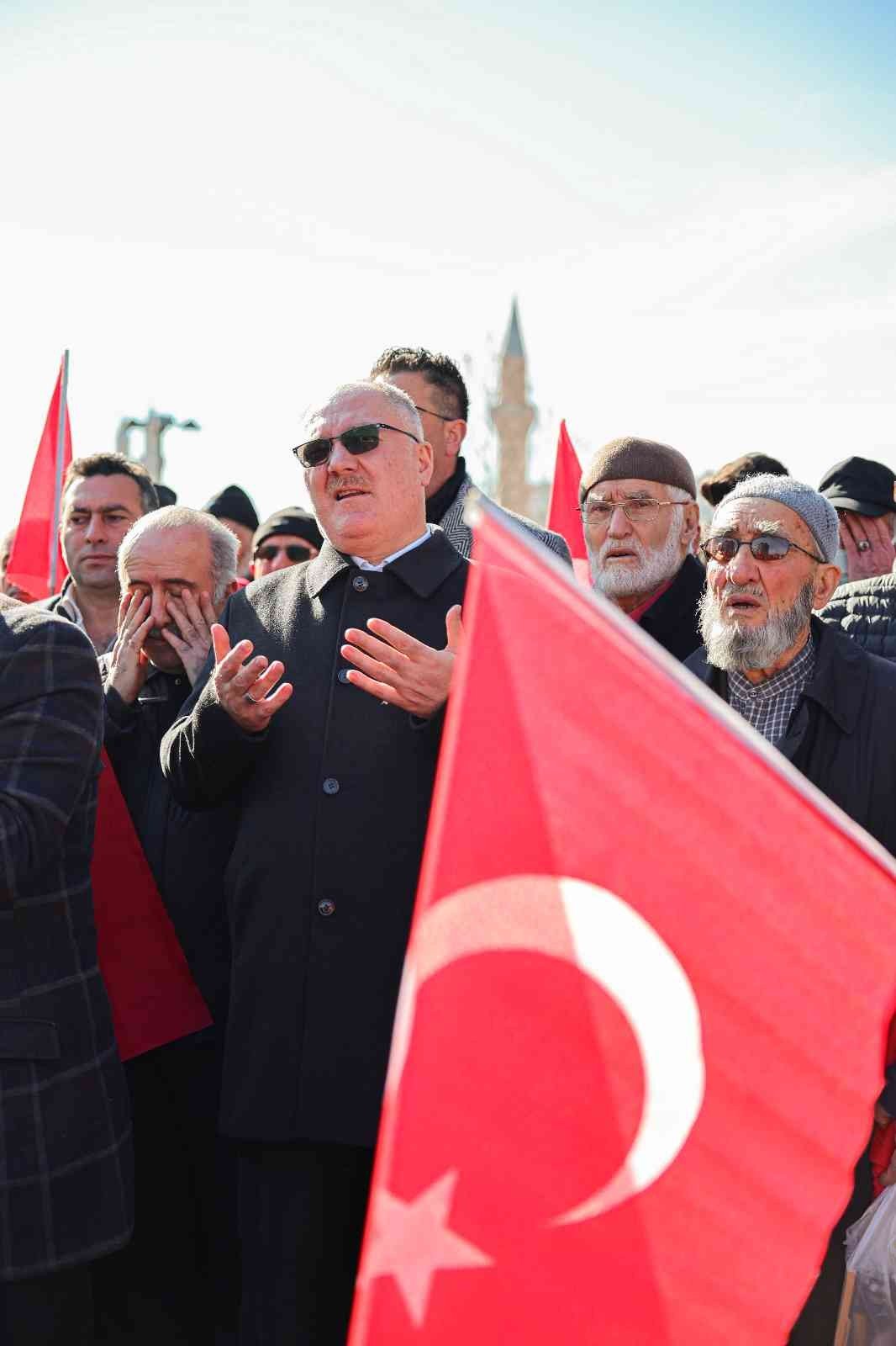 İsveç’te Kuran-ı Kerim’e yapılan saygısızlık Sivas’ta kınandı