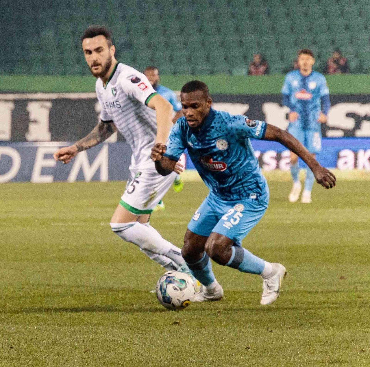 Denizlispor deplasmandan eli boş dönüyor