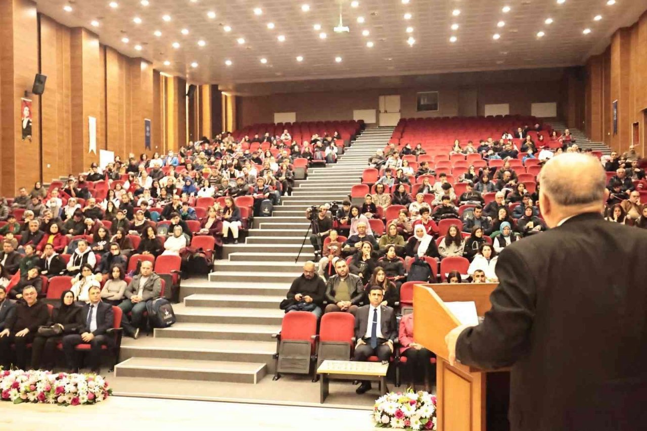 Geleceğin şampiyonları spor malzemelerine kavuştu