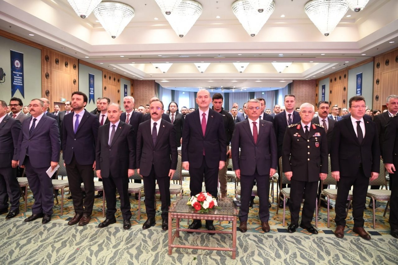 Bakan Soylu: “2 kare fotoğraf üzerinden bize iftira atanlar, organize suç örgütlerinin avukatlığını yapar hale gelmişlerdir”