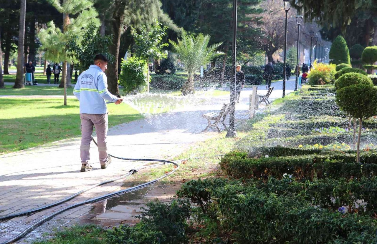 Adana’da termometreler 22 dereceyi gösterdi