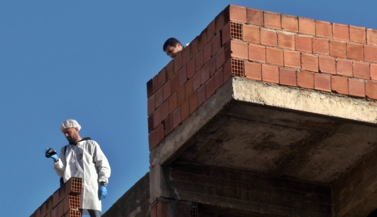 Avucunda kuş tüyüyle cesedi bulunan kadının kimliği ortaya çıktı