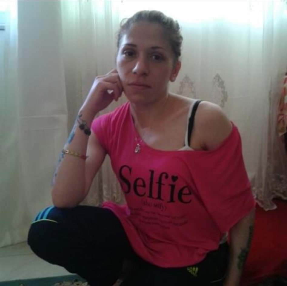 Avucunda kuş tüyüyle cesedi bulunan kadının kimliği ortaya çıktı