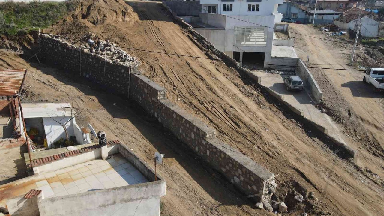 Nazilli’de yol çalışmaları aralıksız devam ediyor